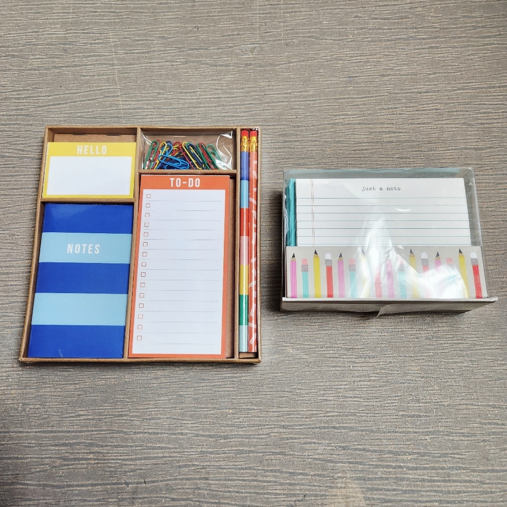 NEW Hallmark Desk Set & Notes Stationary Office Supplies Gift Set Box Sealed